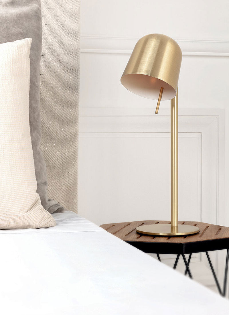 Ho table lamp